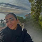 Salut tout le monde ! Je m'apelle Rita, j'ai 21 ans et je suis une étudiante qui as toujours aimé enseigner.